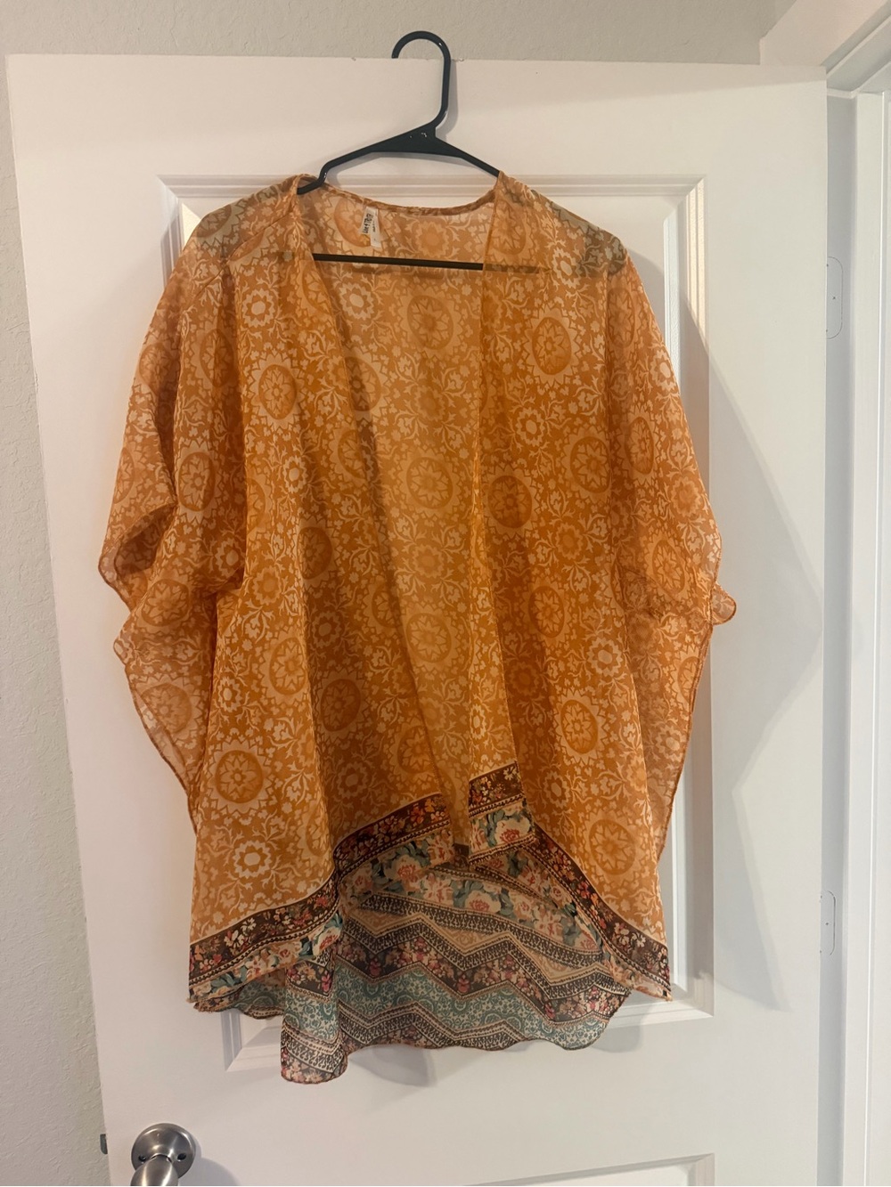Lightweight Orange Patterned Kimono